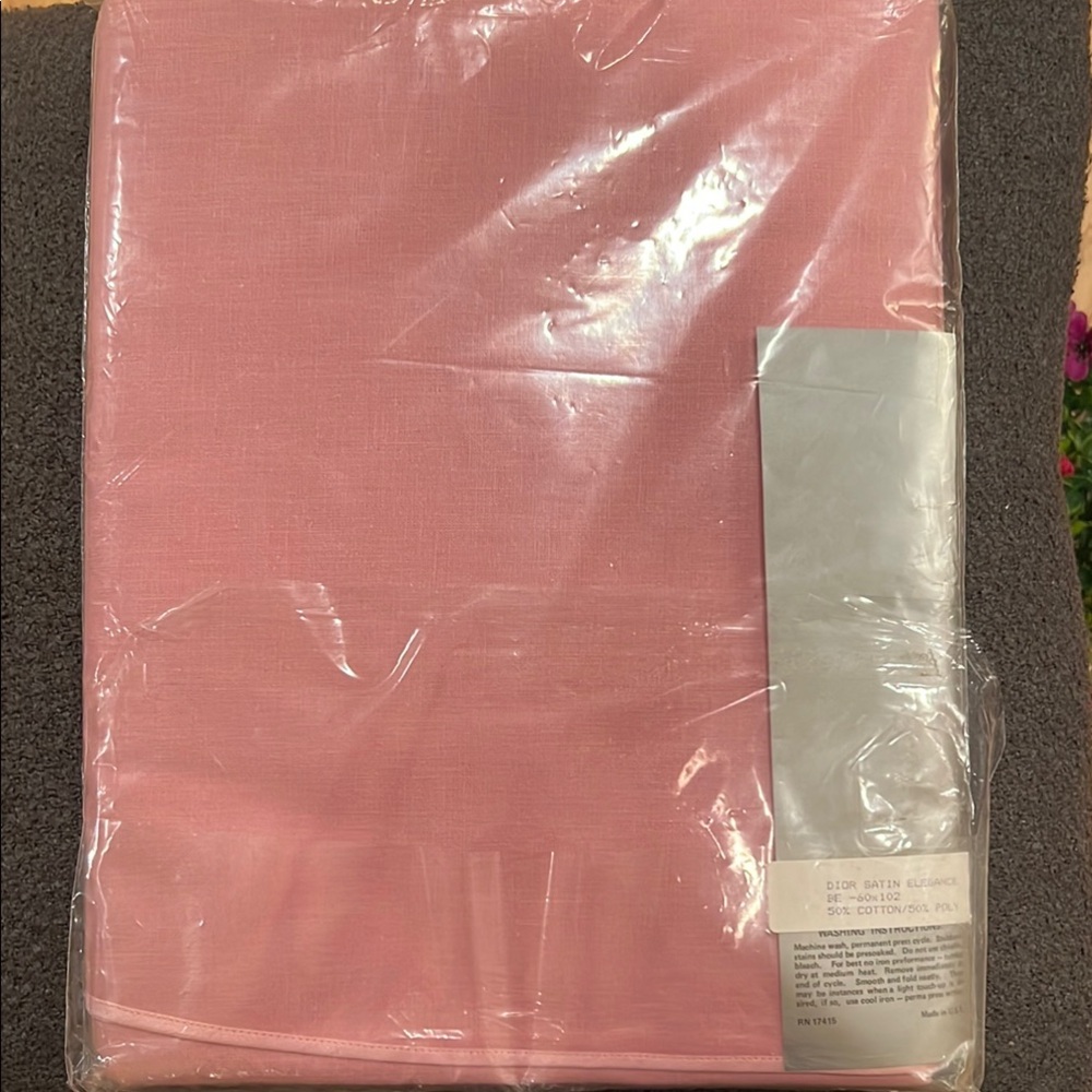 Christian Dior Vintage Pink Luxurious Tablecloth - Picture 2 of 4